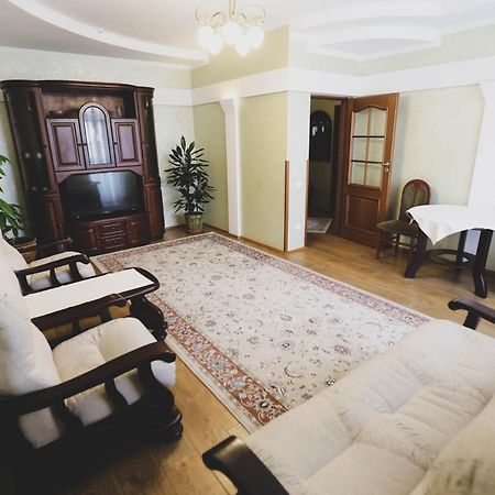 Solnichnaia Dolyna Hotel Polyana  Luaran gambar